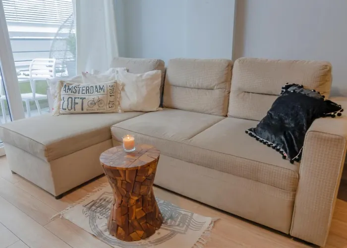 Holiday Home Loft Z Antresola I Balkonem Przy Plazy